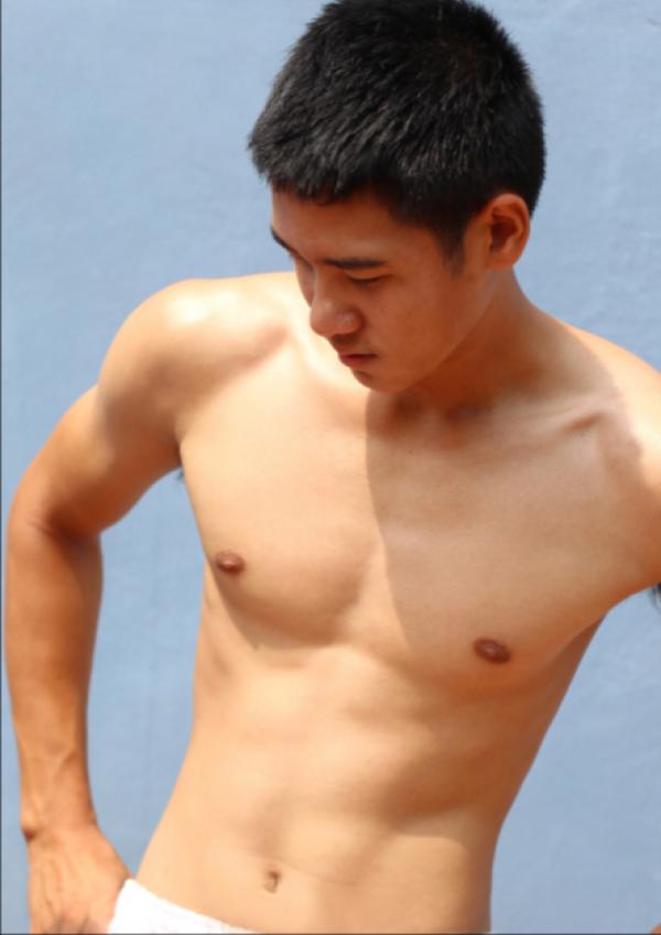 Alexis-Men-2